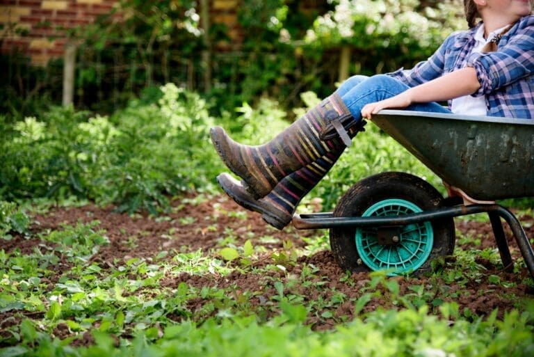 How Electric Wheelbarrow Kits Are Transforming Outdoor Work