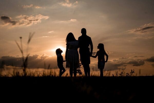 Practical Ways to Support a Family Member Recovering from Trauma