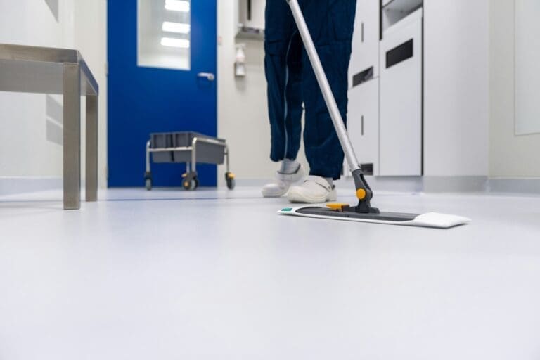How Routine Cleaning Services Support Healthier Workspaces