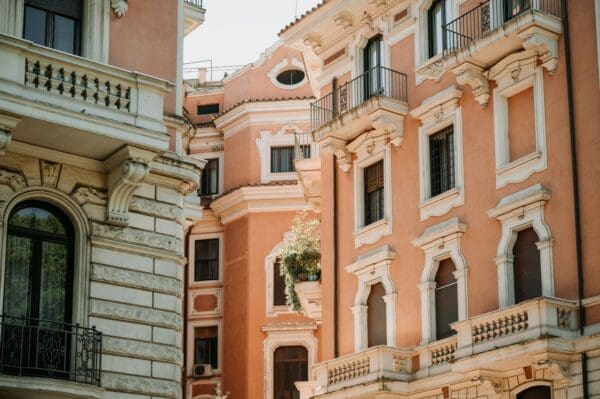 Architecture Shapes Urban Identity