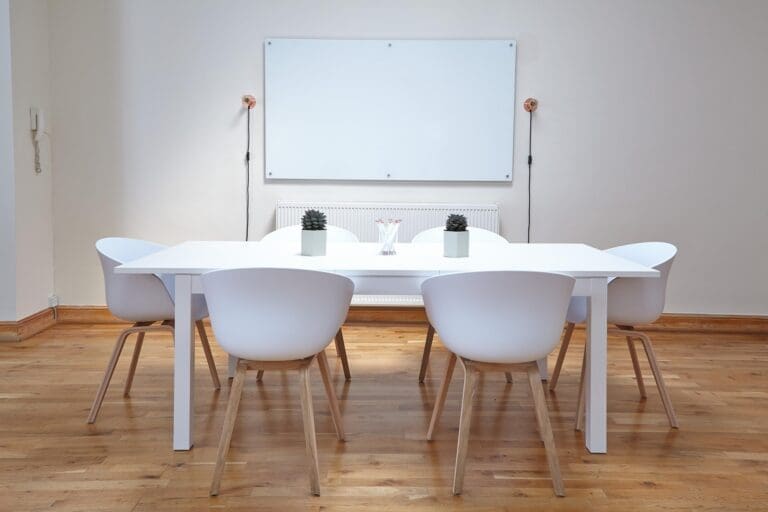 Minimalism in Modern Architecture: Simplicity and Functionality for Contemporary Living
