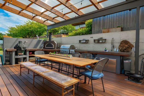 How to Plan the Perfect Outdoor Kitchen Layout
