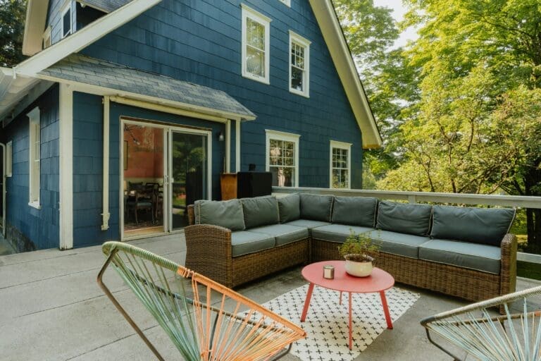 Why More Homeowners Are Investing in Outdoor Living Spaces