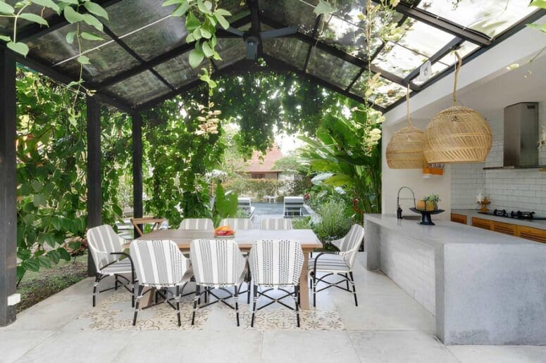 How to Plan the Perfect Outdoor Kitchen Layout