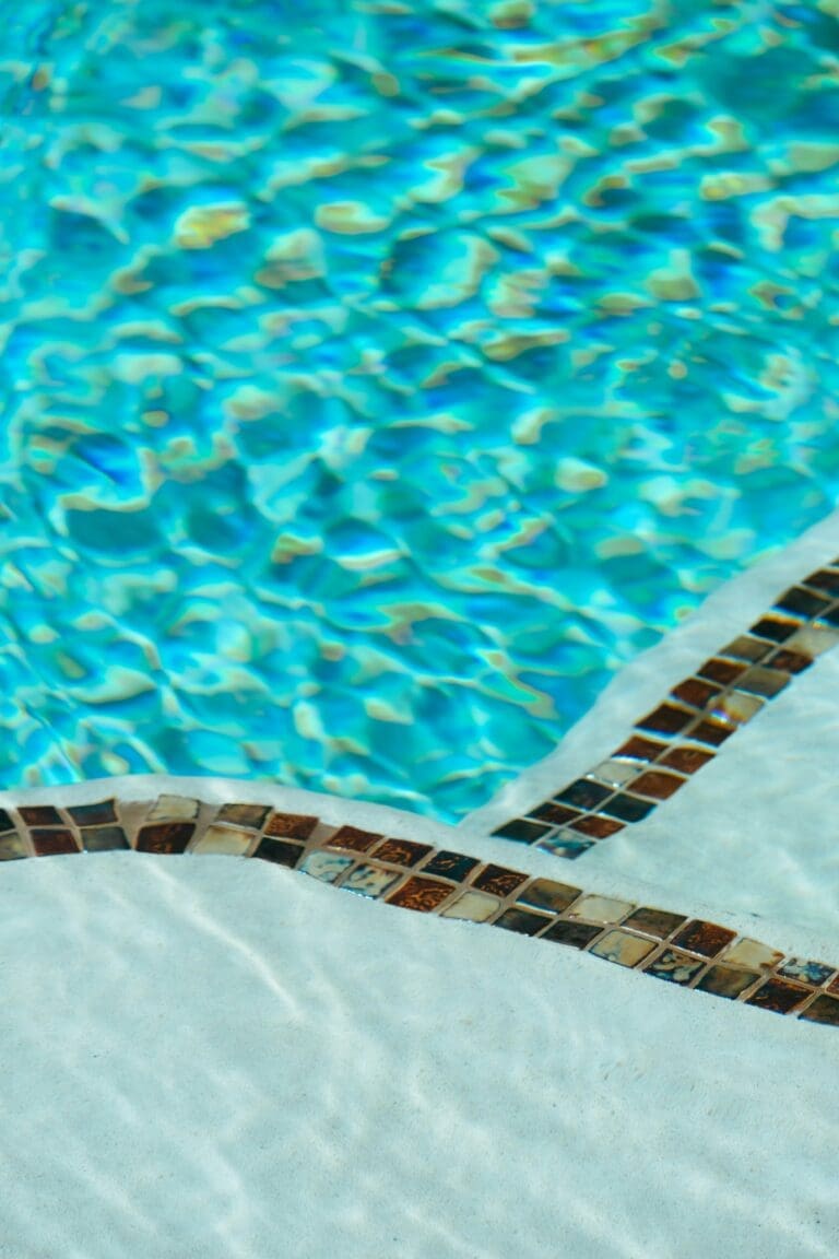 What to Know Before Hiring a Custom Pool Builder in Phoenix