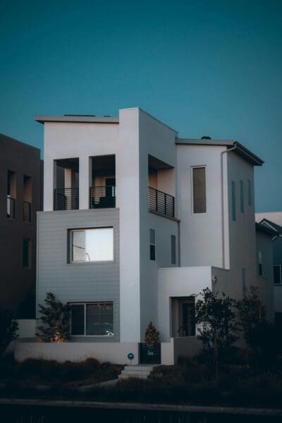 Modern Urban Home Renovation Trends: Blending Functionality and Style