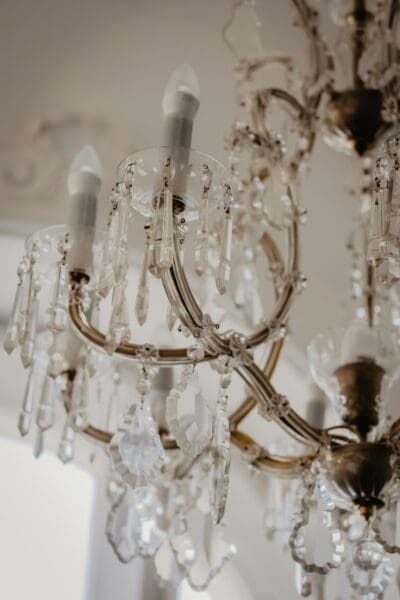 How to Choose the Right Chandelier for Any Room